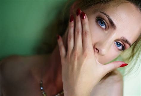4 Ways Women Can Start Feeling Beautiful Again After Childbirth ...