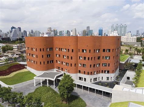 Diplomatic metaphor: Australian Embassy Bangkok | ArchitectureAu