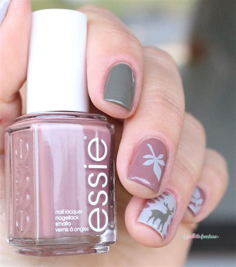 Essie Wild Nudes // Forest