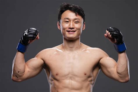 ufc comeback fighter   year