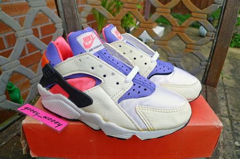 1991 NIKE AIR HUARACHE(W) W/PPERHR/BTM