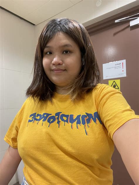 😃😃😄 : r/braless