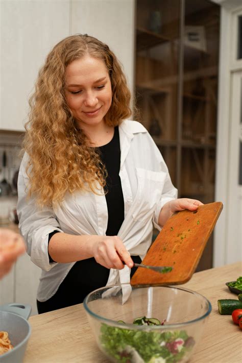 Spam Musubi Recipe: Hawaii's Classic Snack - primetasty.com