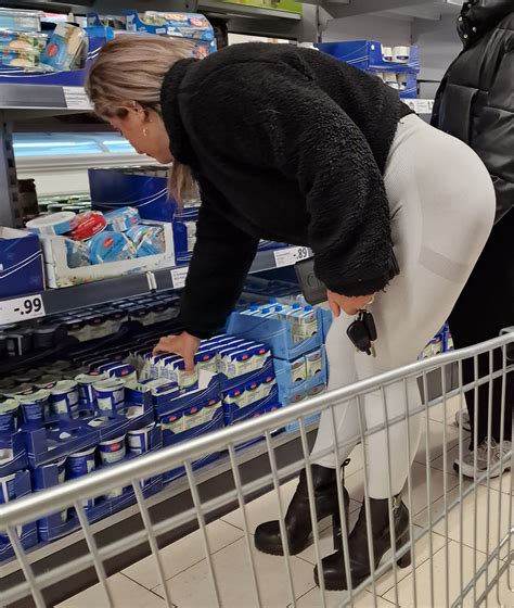 Big ass in white Leggings by LIDL - Spandex, Leggings & Yoga Pants - Forum