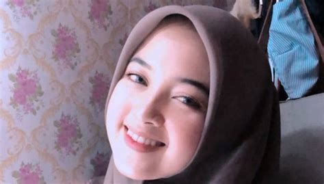 Viral, Guru Cantik Medan Ini Buat Siswa SD Rela Kehilangan Jam ...