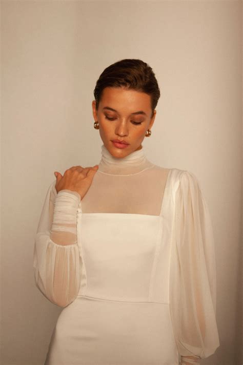 Bridal Tulle Top Sheer Long Sleeve Top for Square Neck Wedding Dress
