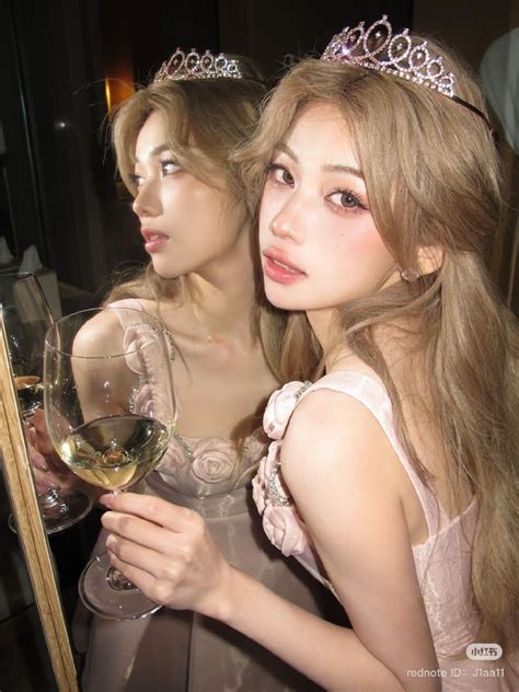 Ghim của Alana trên Art Stuff | Phụ nữ, Phụ nữ thành đạt, Hình ảnh