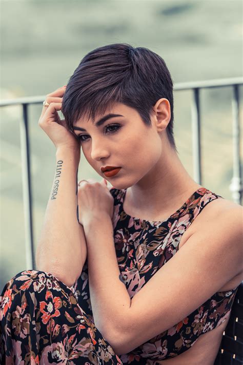Giorgia Soleri : Giorgia Soleri....Wow just love that hair