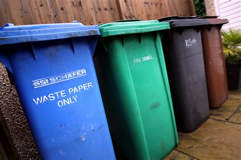 Four-weekly bin collections look ever likelier in Fife following trial