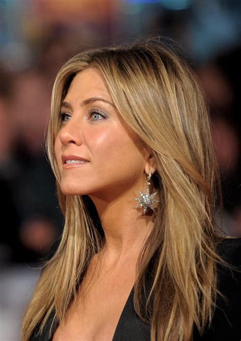jennifer aniston hair color 8