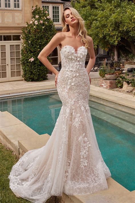 Wedding Dresses in Tampa, FL | Flora's Bridal