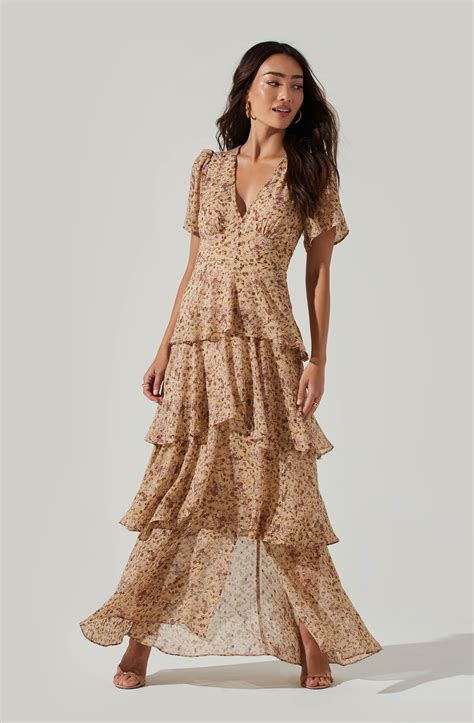 Discover guest of wedding dresses and maxi floral dresses at ASTR The