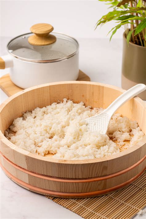 How to Cook Perfect Sushi Rice on The Stove (without a rice cooker ...
