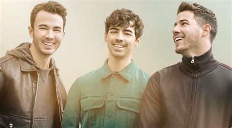 Priyanka Chopra is excited about Jonas Brothers documentary Chasing ...