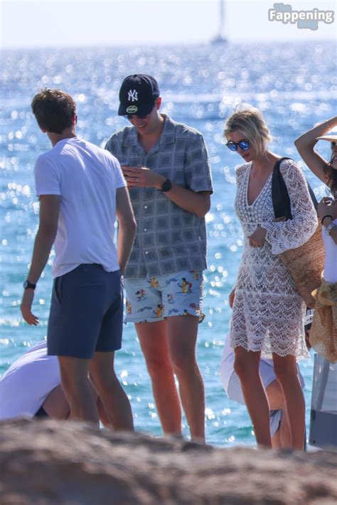 Ivanka Trump, Jared Kushner and David Guetta are Seen on Vacation in