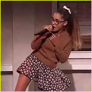 Ariana Grande Does Incredible Musical Impressions in ‘SNL’ Skit – Watch ...
