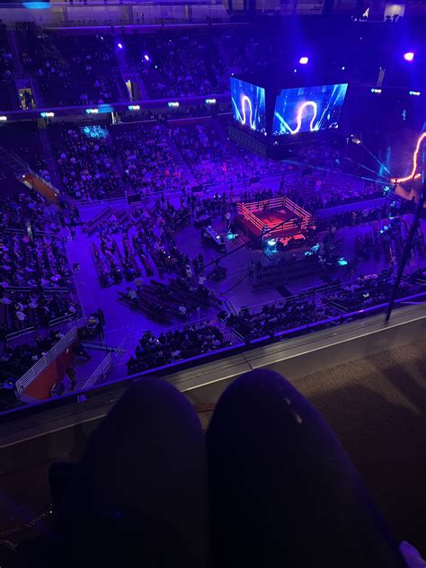 QTCinderella on Twitter: "Made it to my little isolated island. ♥️