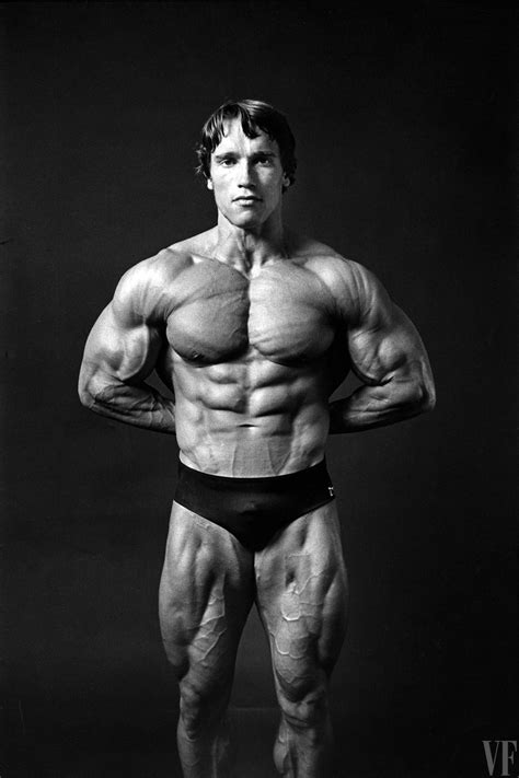 Liberan FOTOS inéditas de Arnold Schwarzenegger en su mejor forma