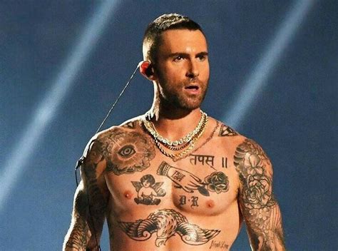हिंदी टैटू Celebrities with Sanskrit or Hindi Tattoos: A Meaningful Trend
