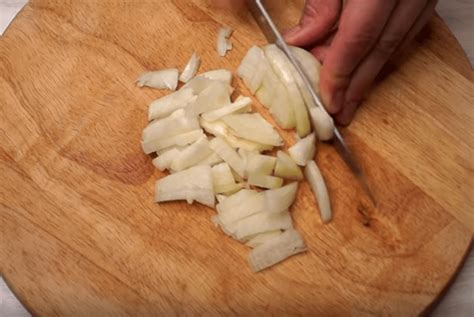 Ароматное и вкусное блюдо в горшочке - домашние попросят добавки!