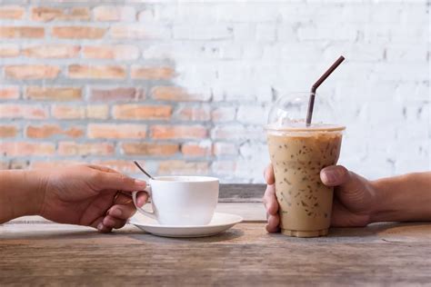 kopi dingin  kopi panas   lebih sehat