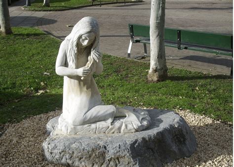 lamia  guide   monster  greek legend