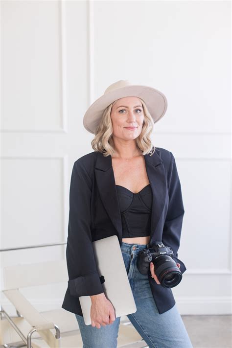 Marnie | The Mint Sweater Photoshoot