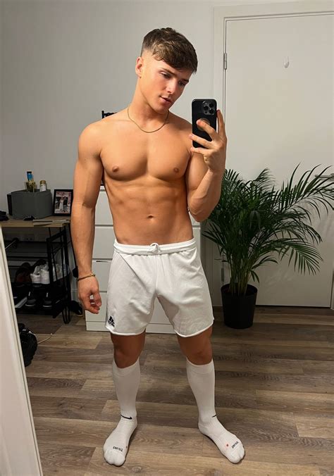 British Lads Gay Porn