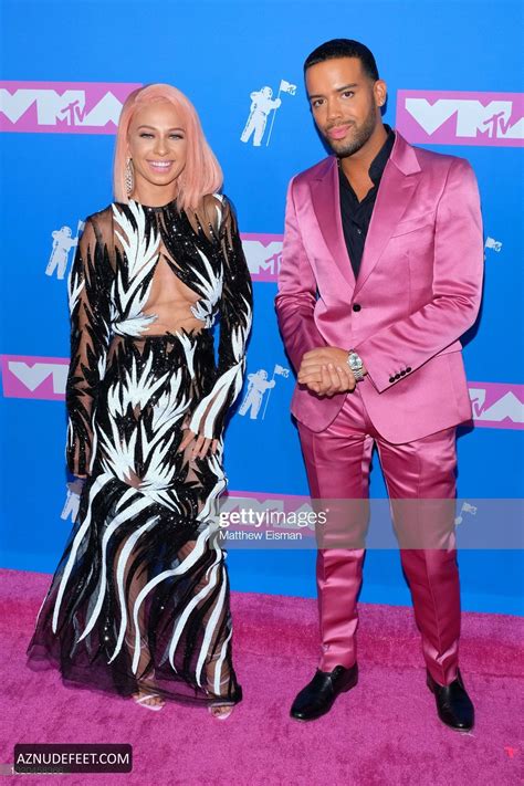 MARIAHLYNN Feet - AZNudeFeet