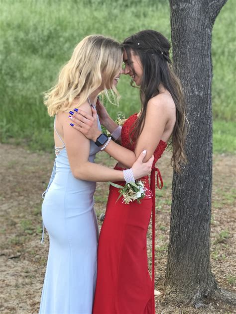Pin by Jordan Henderson on Grad ideas | Lesbian prom pictures, Prom