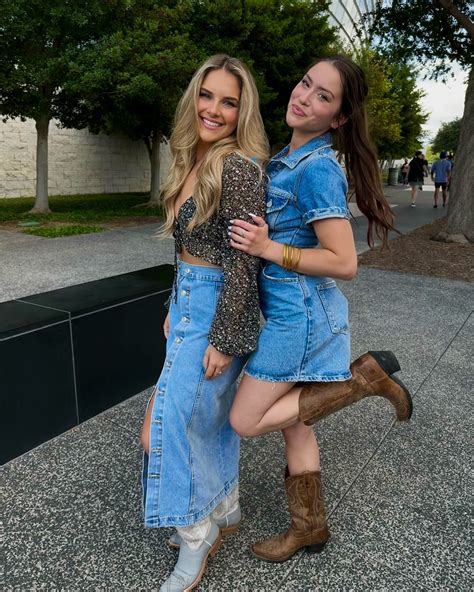 stephanie christine | the most wonderful time of the year!🎄 | Instagram