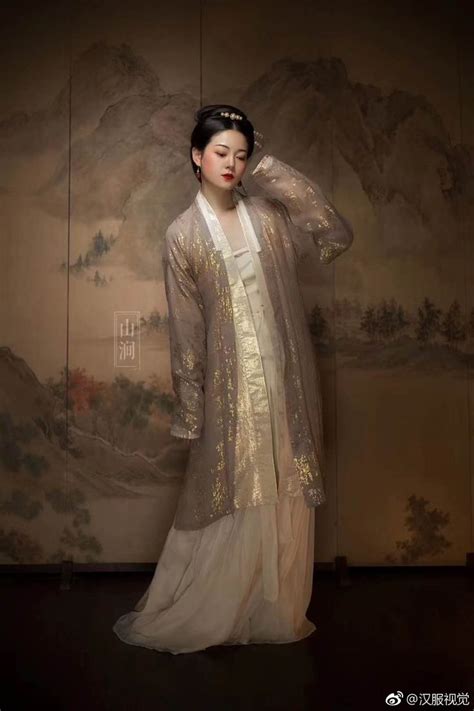 人類中心之國宋朝女性漢服 | Traditional outfits, Kimono fashion, Traditional dresses