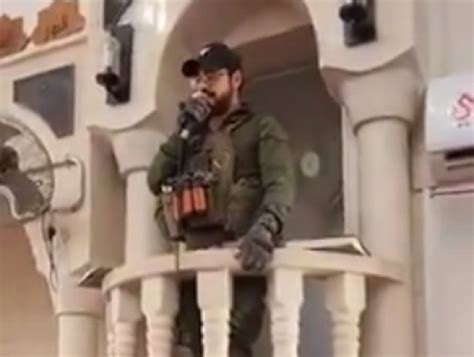 Израильские военные вторглись в мечеть - видео — Haqqin