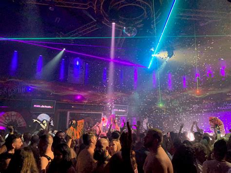 Best Nightclubs For 18 Year Olds at Yvonne Hosford blog