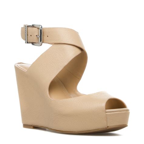 Tevos - ShoeDazzle