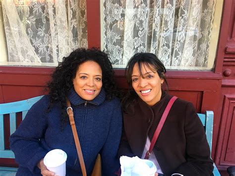 Lauren Velez And Twin