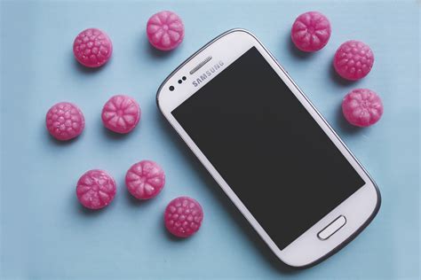 Free Images : smartphone, screen, technology, white, telephone, gadget