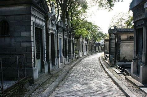 9 Haunted Places in Paris That Ghost Lovers Should Visit - Making ...