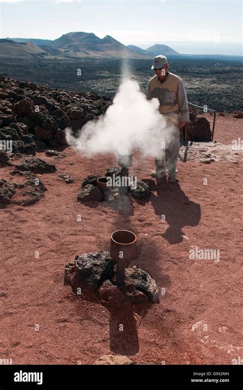 Hot steam of water hi-res stock photography and images - Alamy