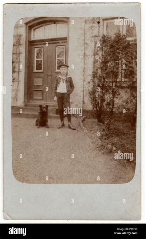 HAMBURG, GERMANY (DEUTSCHES REICH) - CIRCA 1920s: Vintage photo shows ...