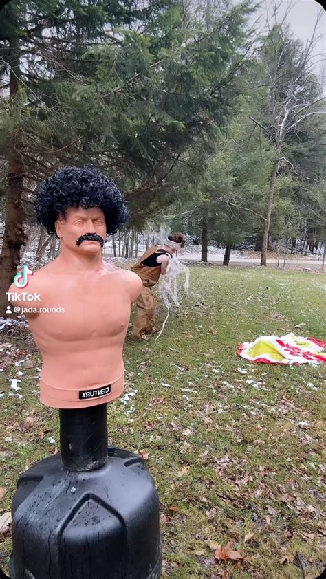 Jada Rounds | Cold day for Bob | Instagram