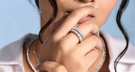 Our Most-Loved White Gold Wedding Bands for Women | With Clarity