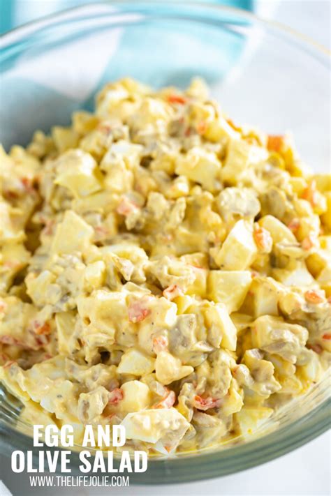 Egg salad sandwich with olives – Artofit