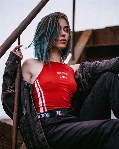 Anastasia Sereda, Ukrianian drummer of Invertor : r/Metalboners