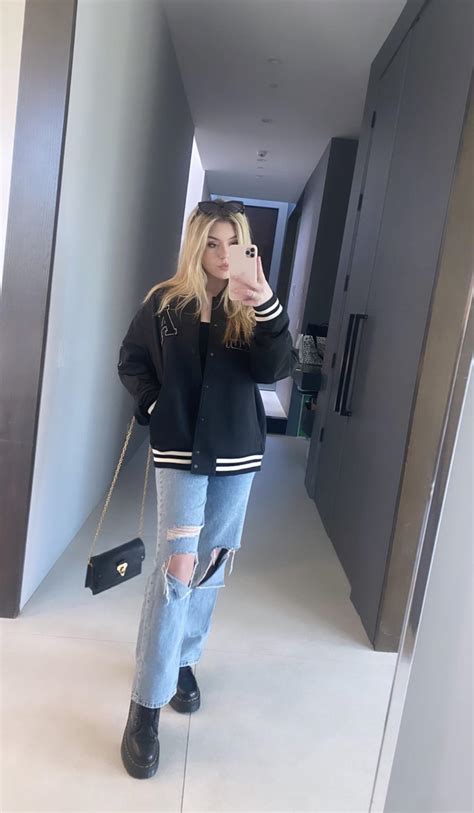 Brookeab 😍😍😍 : r/OfflinetvGirls