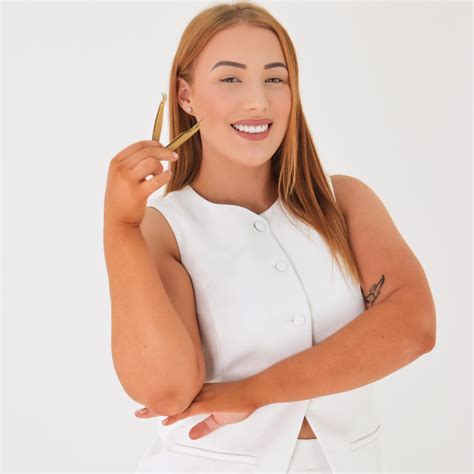 Australia's Most Durable Press-On Nails! | A dream come true for nail