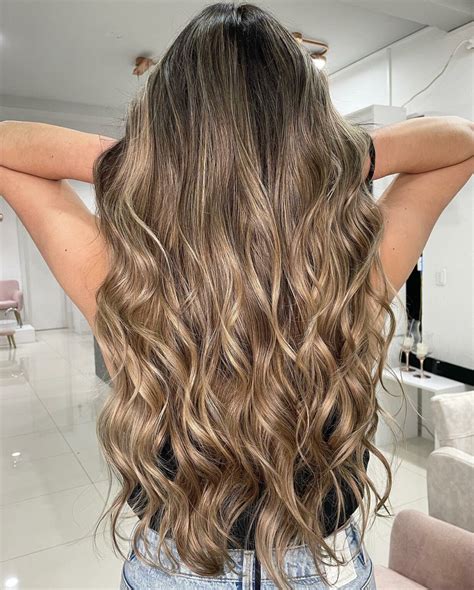 33+ Ways To Transform Your Look With Caramel Honey Balayage Hair