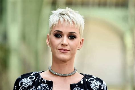10 Best Katy Perry Songs of All Time - Singersroom.com