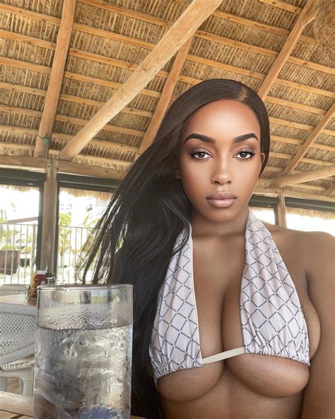 Lily Starfire Pictures (20 Images)