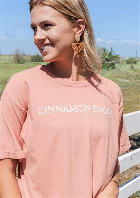 Peach Fuzz--Color of the Year!